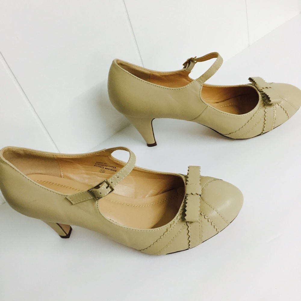 Size 10 Tan Retro Pinup Mary Jane Heels Classics - Picture 4 of 7